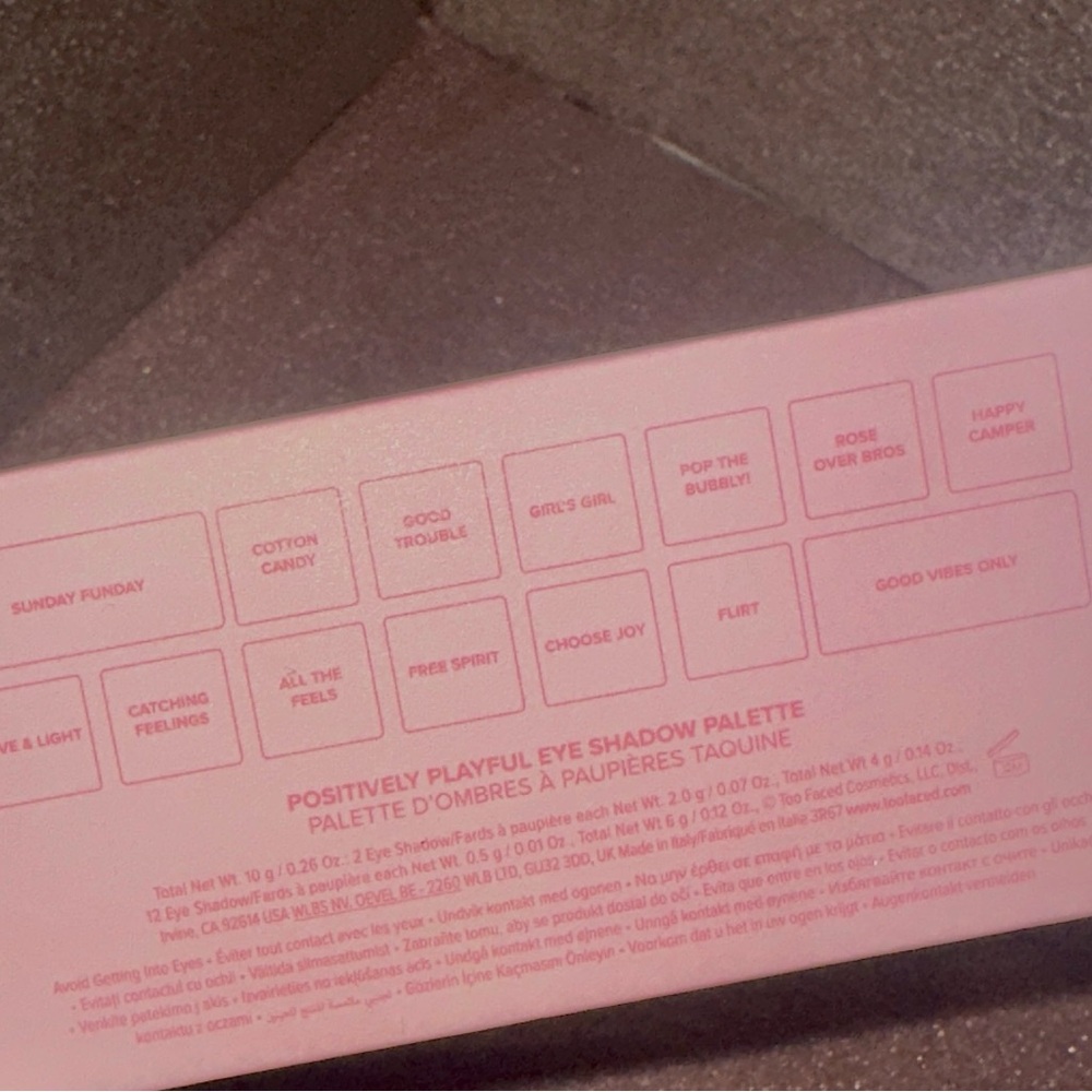 NEW || Too Faced - Pinker Times Ahead - Eyeshadow Palette - Picture 4 of 5